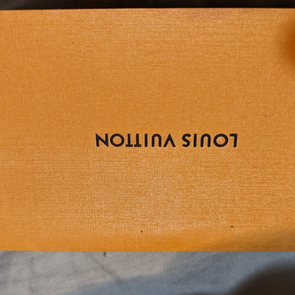 LV Avenue SLING bag - Picture 4 of 16